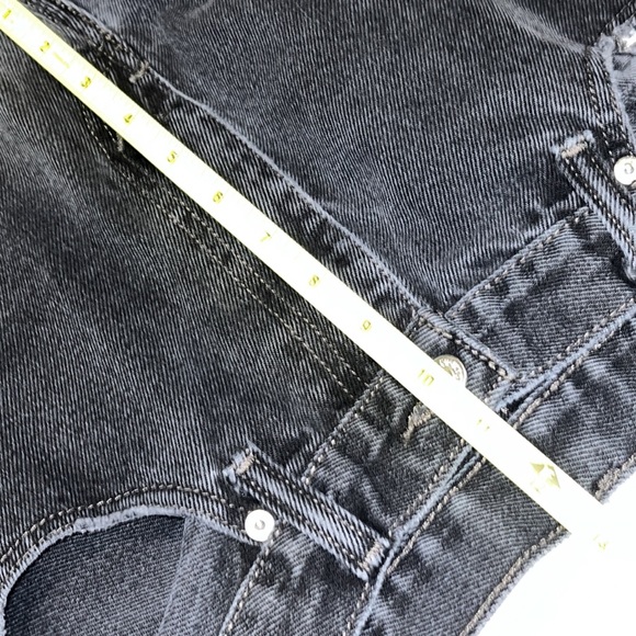 ✨HP✨ LEVI’S 505 JEANS (36) - Picture 12 of 17